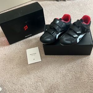 Peloton Women’s Size 39 (size 8).